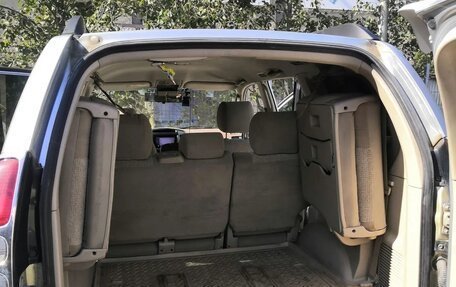 Toyota Land Cruiser Prado 120 рестайлинг, 2003 год, 1 850 000 рублей, 8 фотография
