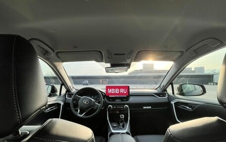 Toyota RAV4, 2024 год, 5 500 000 рублей, 6 фотография
