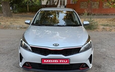 KIA Rio IV, 2021 год, 1 875 000 рублей, 1 фотография