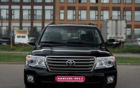 Toyota Land Cruiser 200, 2014 год, 4 399 000 рублей, 2 фотография