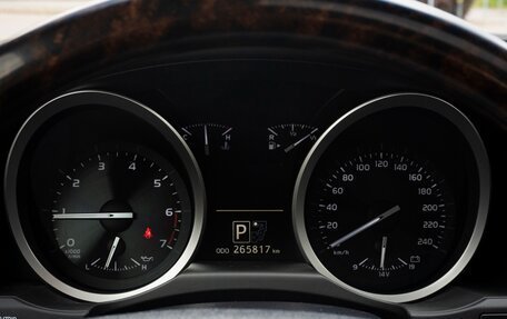Toyota Land Cruiser 200, 2014 год, 4 399 000 рублей, 10 фотография