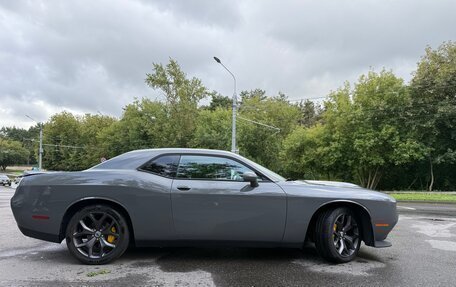 Dodge Challenger III рестайлинг 2, 2018 год, 4 100 000 рублей, 7 фотография