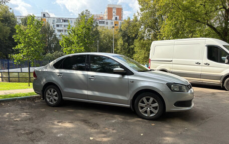 Volkswagen Polo VI (EU Market), 2015 год, 950 000 рублей, 2 фотография