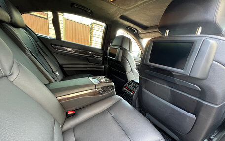 BMW 7 серия, 2012 год, 2 300 000 рублей, 19 фотография