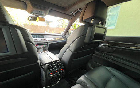 BMW 7 серия, 2012 год, 2 300 000 рублей, 18 фотография