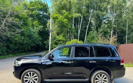 Toyota Land Cruiser 200, 2016 год, 5 700 000 рублей, 3 фотография