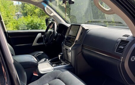 Toyota Land Cruiser 200, 2016 год, 5 700 000 рублей, 17 фотография