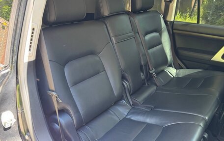 Toyota Land Cruiser 200, 2016 год, 5 700 000 рублей, 15 фотография