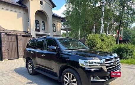 Toyota Land Cruiser 200, 2016 год, 5 700 000 рублей, 6 фотография