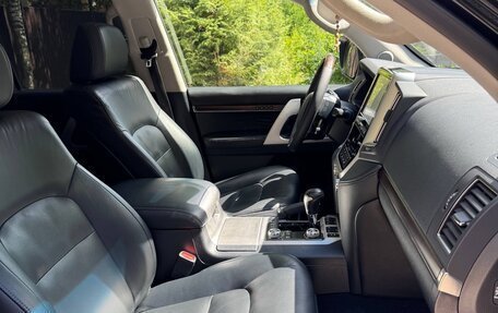 Toyota Land Cruiser 200, 2016 год, 5 700 000 рублей, 18 фотография