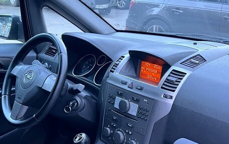 Opel Zafira B, 2007 год, 500 000 рублей, 13 фотография