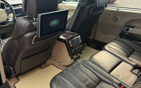 Land Rover Range Rover IV рестайлинг, 2017 год, 5 300 000 рублей, 6 фотография