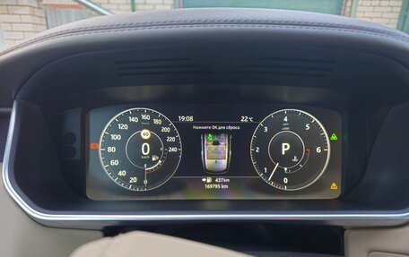 Land Rover Range Rover IV рестайлинг, 2017 год, 5 300 000 рублей, 5 фотография