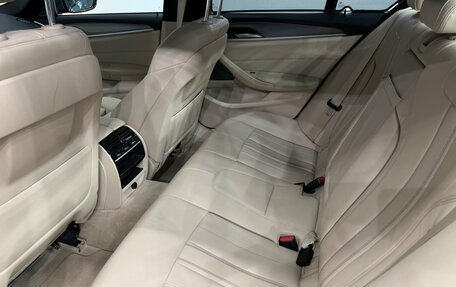 BMW 5 серия, 2018 год, 3 950 000 рублей, 21 фотография