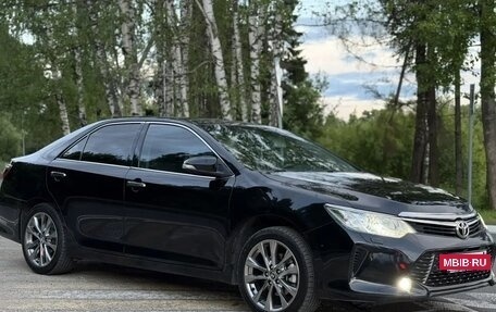 Toyota Camry, 2016 год, 1 900 000 рублей, 8 фотография