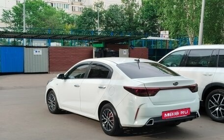 KIA Rio IV, 2018 год, 1 100 000 рублей, 3 фотография