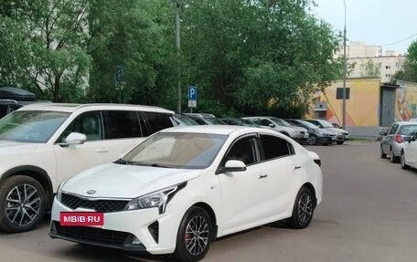 KIA Rio IV, 2018 год, 1 100 000 рублей, 6 фотография