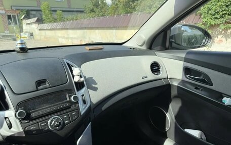 Chevrolet Cruze II, 2014 год, 860 000 рублей, 11 фотография