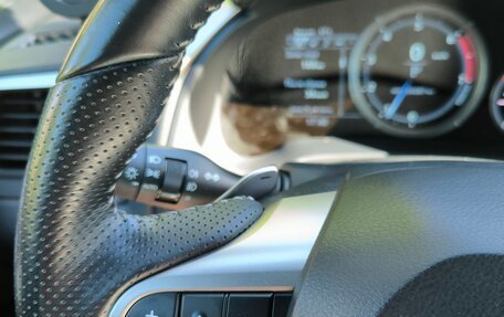 Lexus RX IV рестайлинг, 2018 год, 4 600 000 рублей, 30 фотография