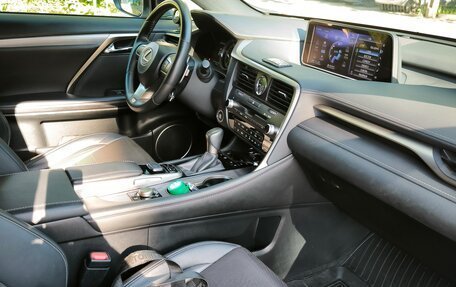 Lexus RX IV рестайлинг, 2018 год, 4 600 000 рублей, 24 фотография