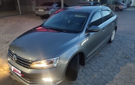 Volkswagen Jetta VI, 2016 год, 1 900 000 рублей, 3 фотография