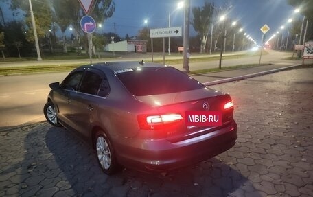 Volkswagen Jetta VI, 2016 год, 1 900 000 рублей, 4 фотография