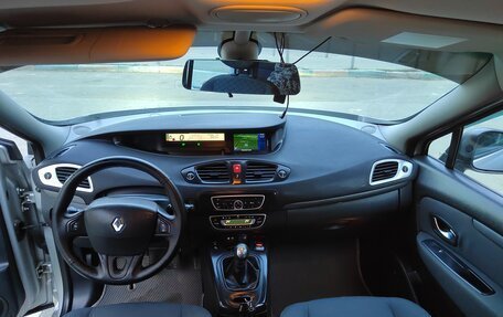 Renault Scenic III, 2010 год, 650 000 рублей, 20 фотография
