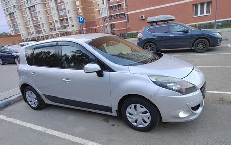 Renault Scenic III, 2010 год, 650 000 рублей, 12 фотография