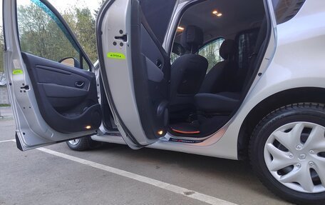 Renault Scenic III, 2010 год, 650 000 рублей, 23 фотография