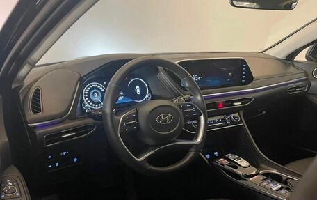 Hyundai Sonata VIII, 2021 год, 2 600 000 рублей, 10 фотография