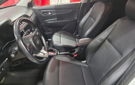 KIA Rio IV, 2018 год, 1 800 000 рублей, 19 фотография