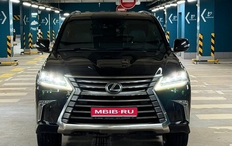 Lexus LX III, 2017 год, 6 050 000 рублей, 1 фотография