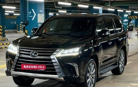 Lexus LX III, 2017 год, 6 050 000 рублей, 8 фотография