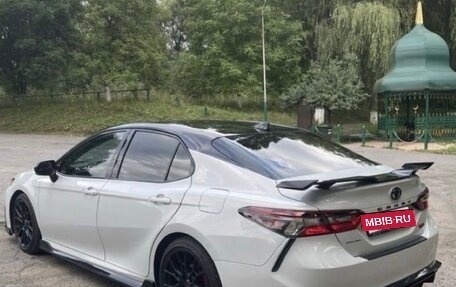 Toyota Camry, 2021 год, 3 000 000 рублей, 3 фотография