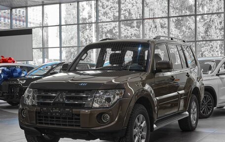 Mitsubishi Pajero IV, 2012 год, 1 799 000 рублей, 3 фотография