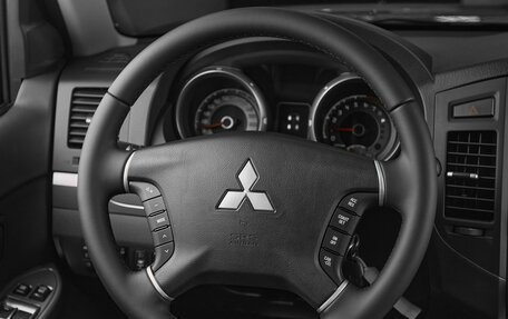 Mitsubishi Pajero IV, 2012 год, 1 799 000 рублей, 10 фотография