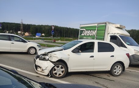 Renault Logan II, 2014 год, 375 000 рублей, 4 фотография