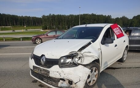 Renault Logan II, 2014 год, 375 000 рублей, 3 фотография