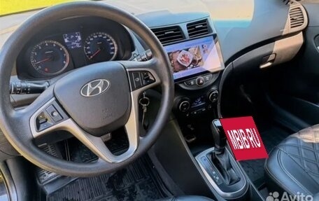 Hyundai Solaris II рестайлинг, 2016 год, 1 000 000 рублей, 10 фотография