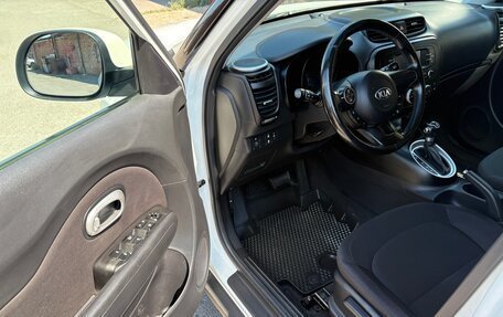 KIA Soul II рестайлинг, 2016 год, 1 270 000 рублей, 21 фотография