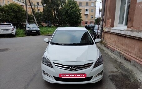 Hyundai Solaris II рестайлинг, 2016 год, 1 050 000 рублей, 2 фотография