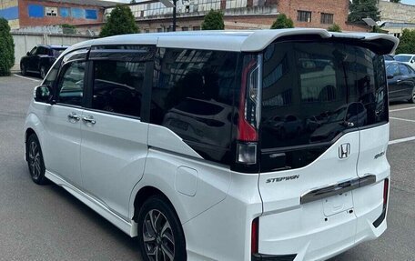 Honda Stepwgn IV, 2016 год, 1 530 000 рублей, 4 фотография
