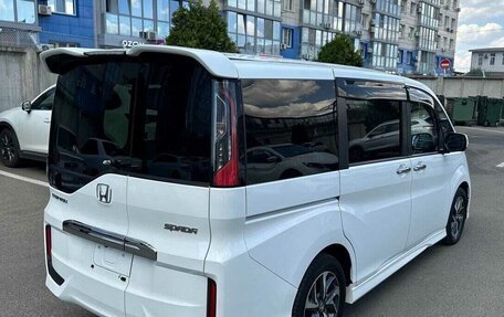 Honda Stepwgn IV, 2016 год, 1 530 000 рублей, 5 фотография