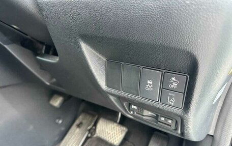 Honda Stepwgn IV, 2016 год, 1 530 000 рублей, 13 фотография