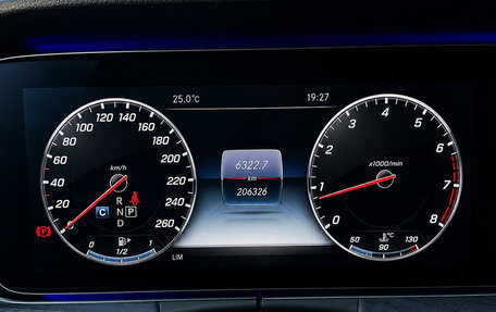 Mercedes-Benz E-Класс, 2018 год, 2 745 000 рублей, 14 фотография