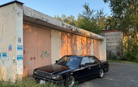 Toyota Crown, 1990 год, 700 000 рублей, 5 фотография