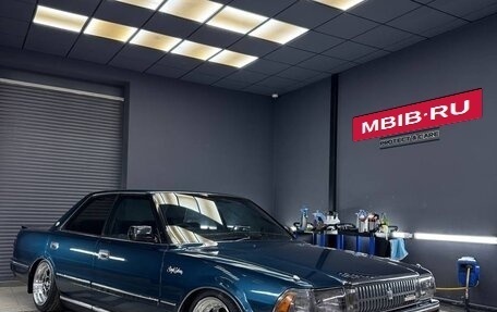 Toyota Crown, 1990 год, 700 000 рублей, 14 фотография