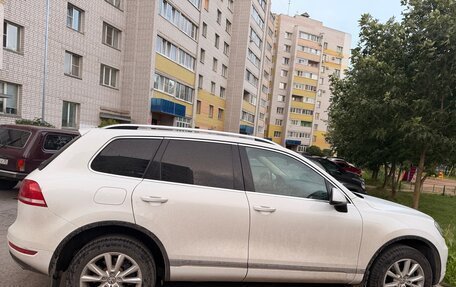 Volkswagen Touareg III, 2012 год, 2 250 000 рублей, 2 фотография