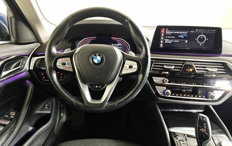BMW 5 серия, 2019 год, 2 715 000 рублей, 14 фотография