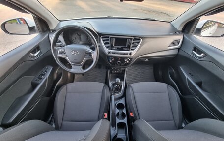 Hyundai Solaris II рестайлинг, 2019 год, 1 310 000 рублей, 16 фотография